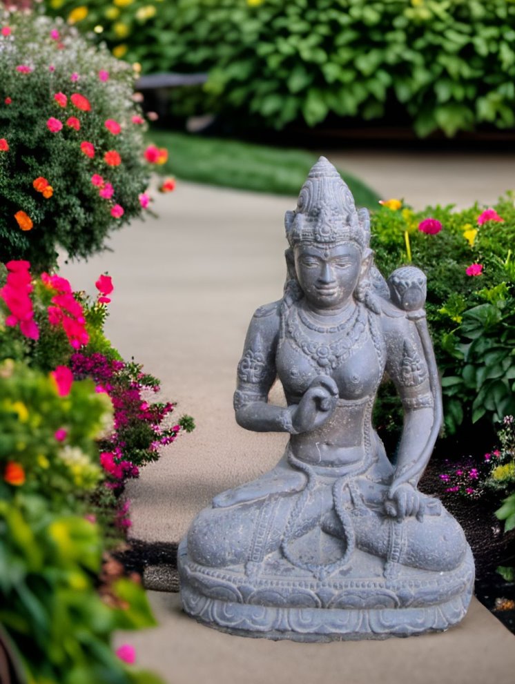 Sitzende Dewi Tara aus Steinguss