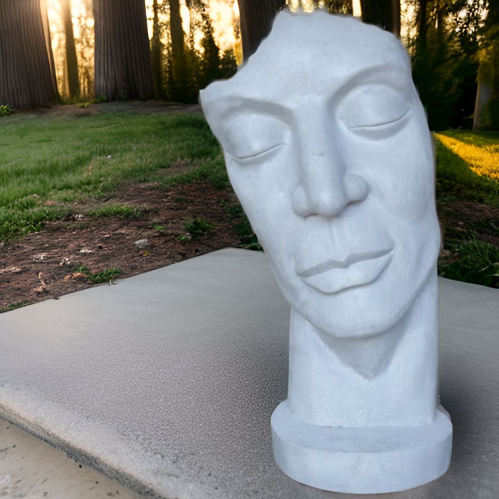 Gartenfigur Gesicht aus Steinguss