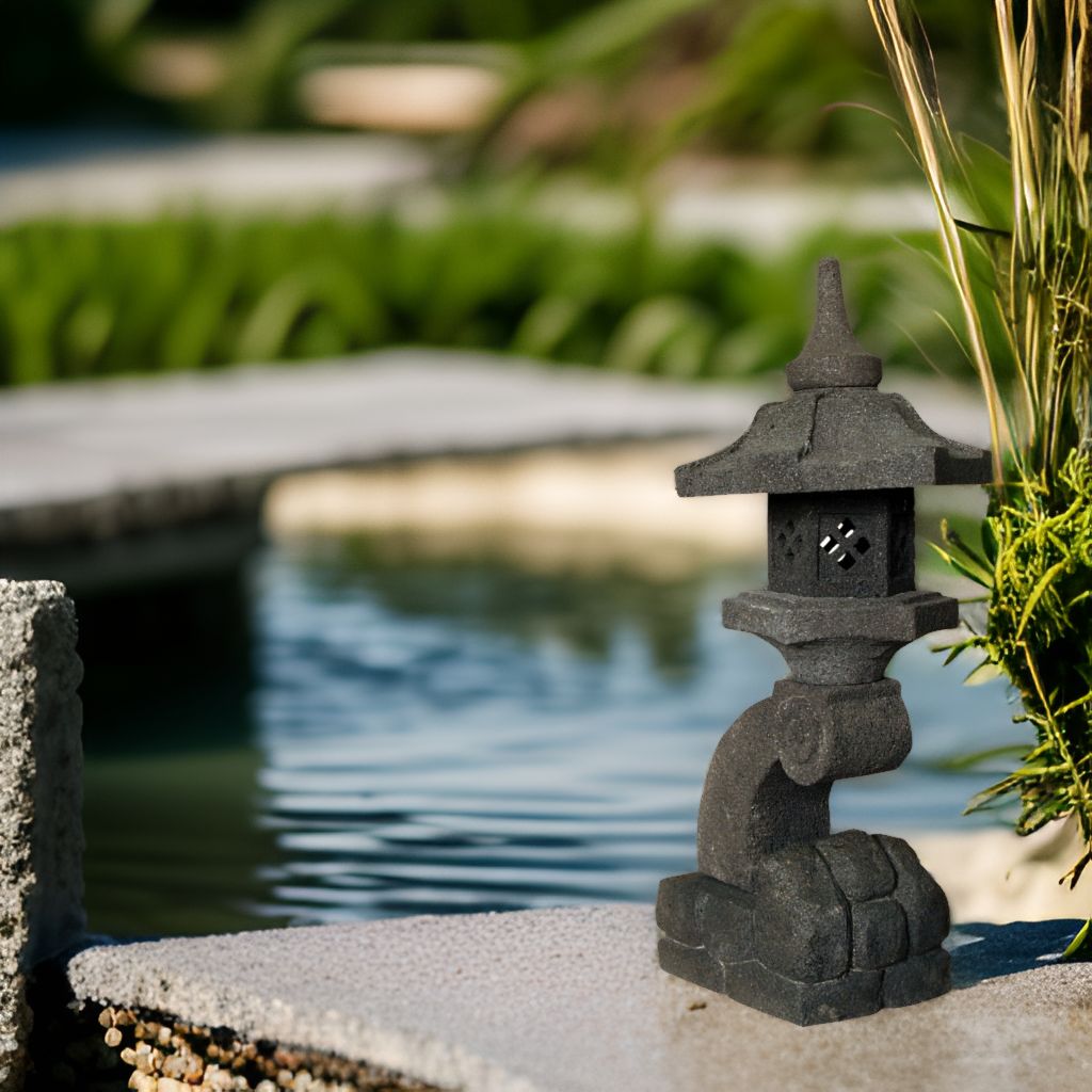 Edle Gartenlaterne für den japanischen Garten