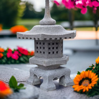 Japanische Gartenlaterne
