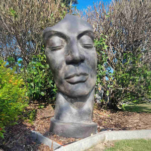 Gartenfigur Gesicht