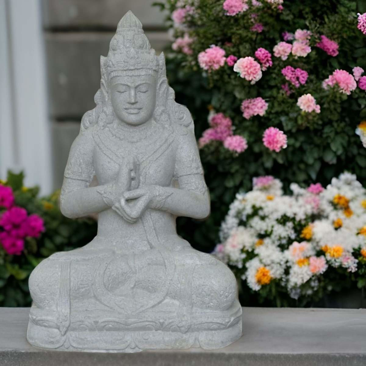 Reisgöttin Dewi Sri Steinfigur