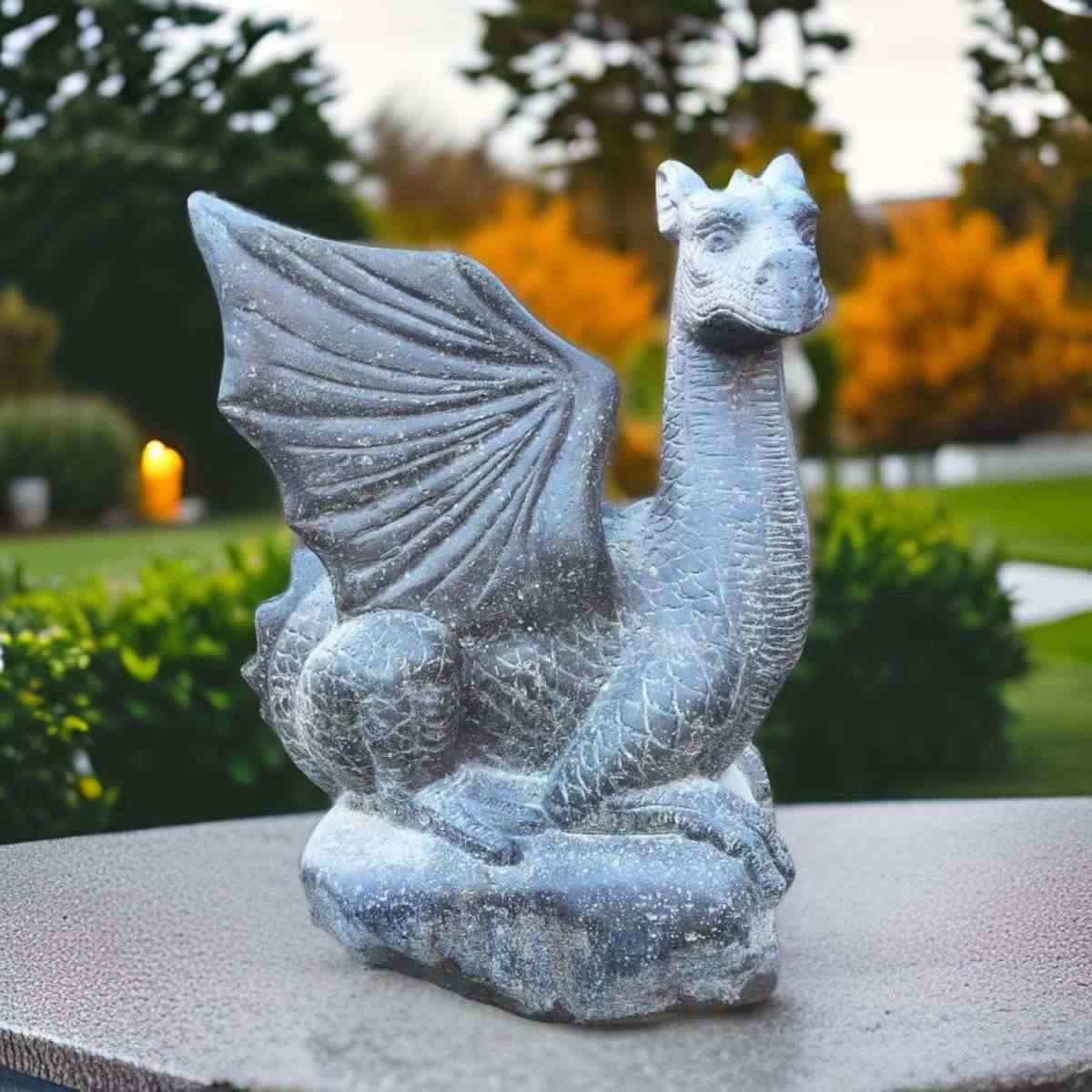 Gartenfigur Drache