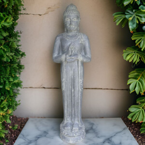 Großer stehender Buddha