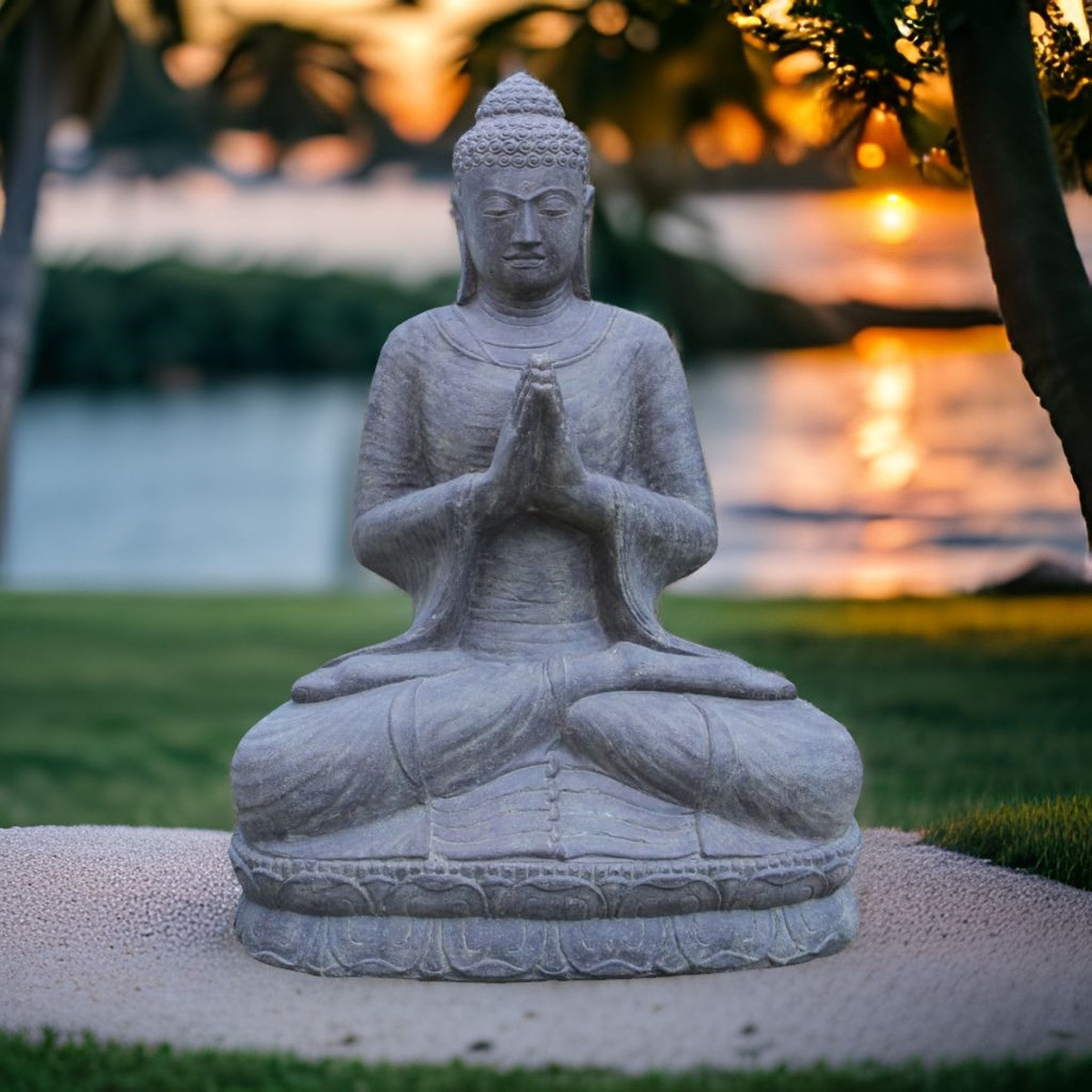Großer sitzender Buddha 150 cm hoch aus Steinguss