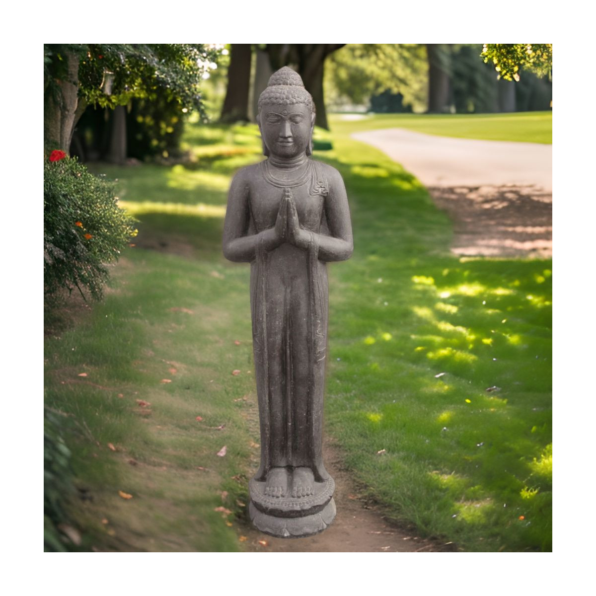 Großer stehender Buddha
